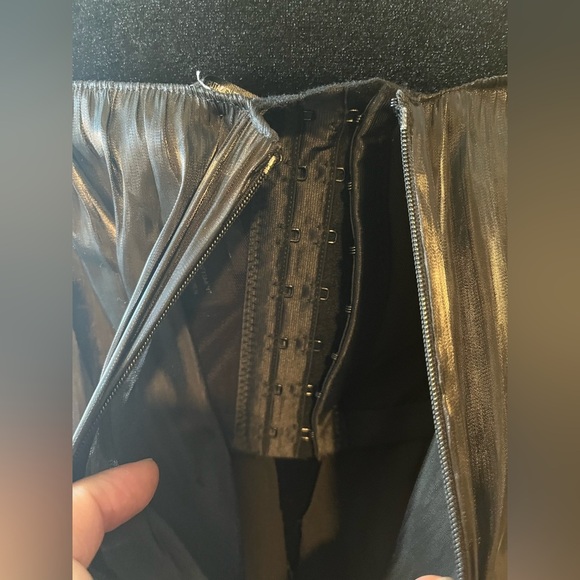 NWT Zara Strapless Dress with Front Slit and Interior Corset Size M - Picture 9 of 16